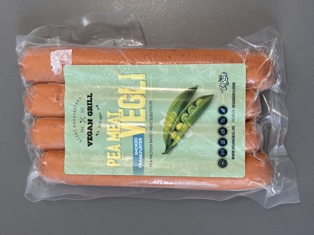 Vegan Grill — cârnat vegan afumat, tip crenvurști
